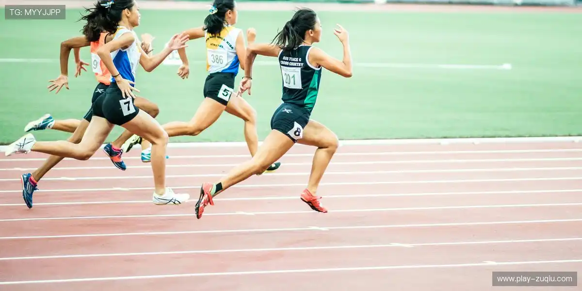 🎤 独家解说席，带来原汁原味的赛场氛围！